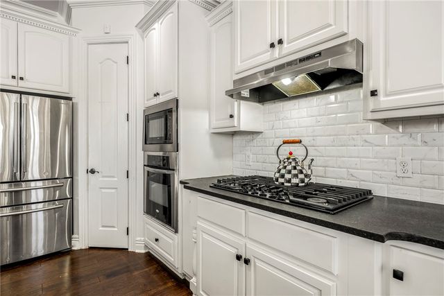 5209 S Sloan Circle, Rogers, AR 72758