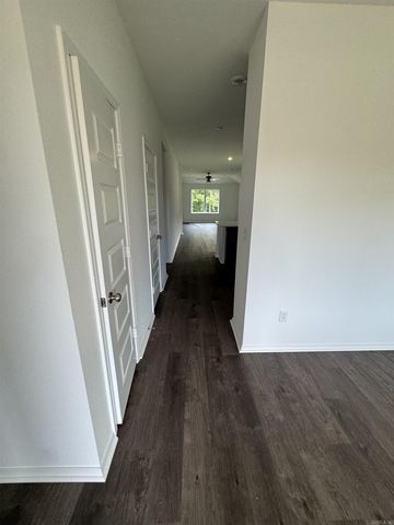 1601 Rambling Brook Drive, Benton, AR 72015