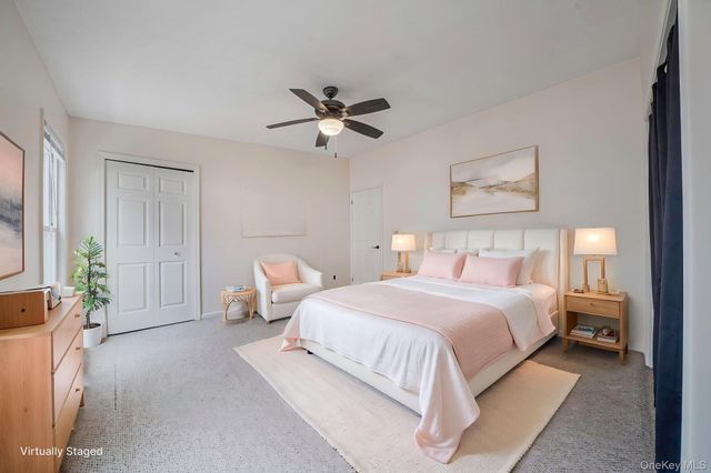 190 Merrick Road 35, Amityville, NY 11701
