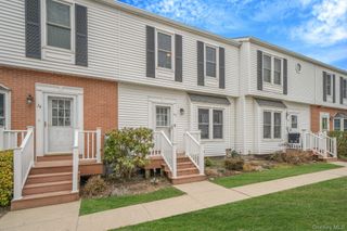 190 Merrick Road 35, Amityville, NY 11701