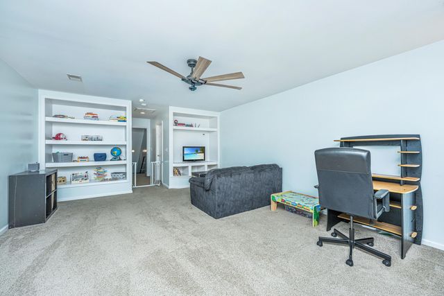 7315 Coopers Hawk Drive, Hanahan, SC 29410