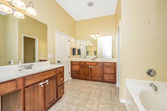 7315 Coopers Hawk Drive, Hanahan, SC 29410