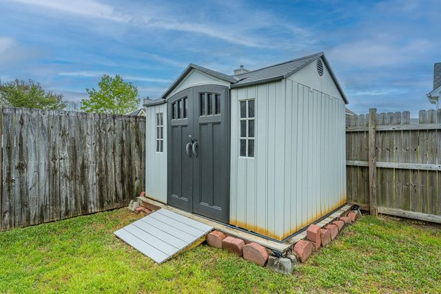 7315 Coopers Hawk Drive, Hanahan, SC 29410