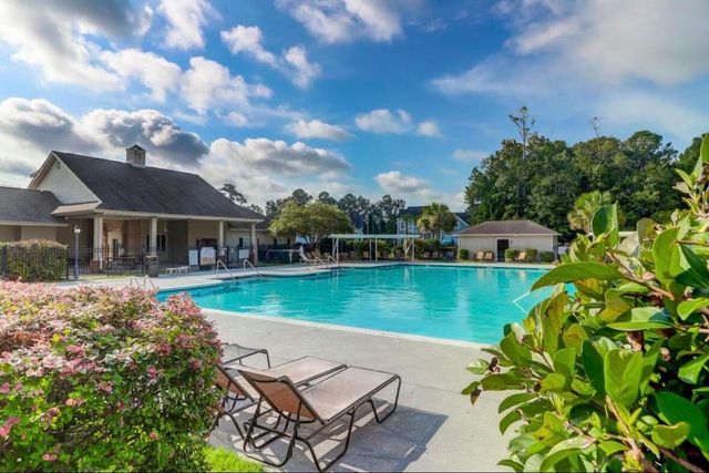 7315 Coopers Hawk Drive, Hanahan, SC 29410