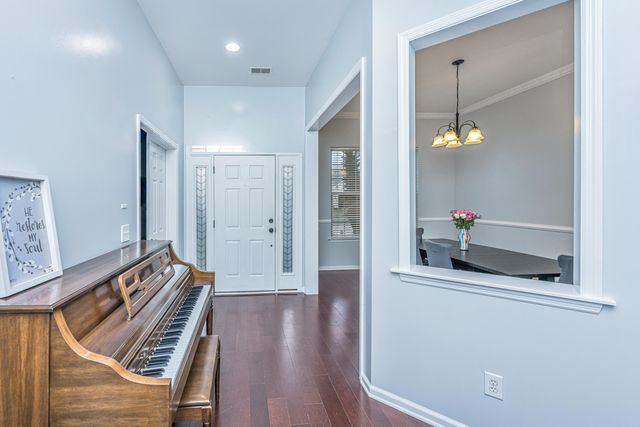 7315 Coopers Hawk Drive, Hanahan, SC 29410