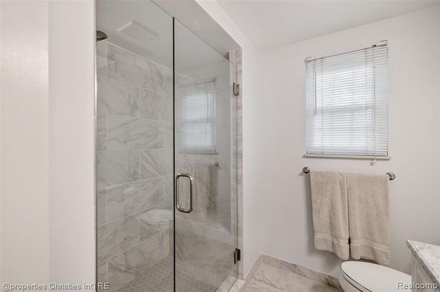 89 Maclynn Drive, Troy, MI 48098