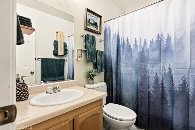 2343 Spring Oak, Running Springs, CA 92382