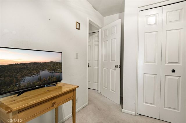 2343 Spring Oak, Running Springs, CA 92382
