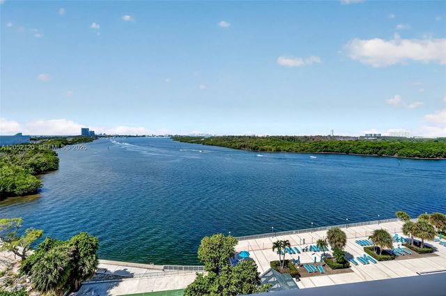 300 Bayview Dr 916, Sunny Isles Beach, FL 33160