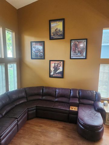 6302 Moonstone Dr, Rocklin, CA 95677