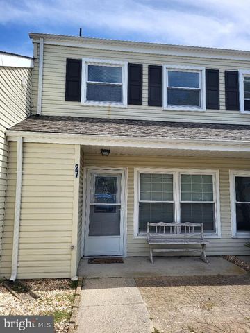 27 MEDITERRANEAN CT, Barnegat, NJ 08005