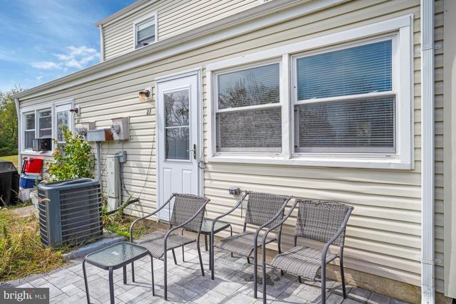 27 MEDITERRANEAN CT, Barnegat, NJ 08005