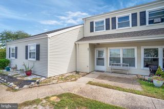 27 MEDITERRANEAN CT, Barnegat, NJ 08005