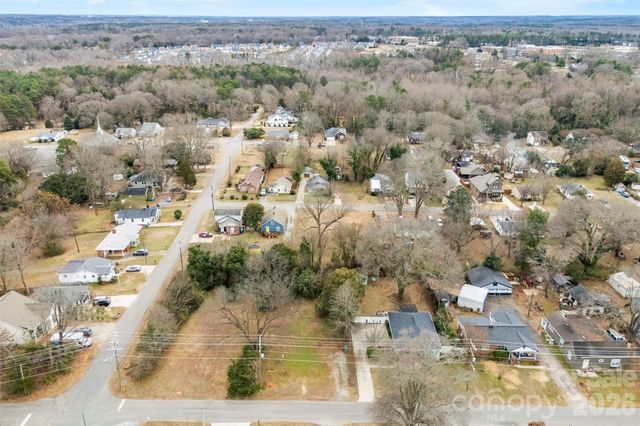 305 North Street, Belmont, NC 28012