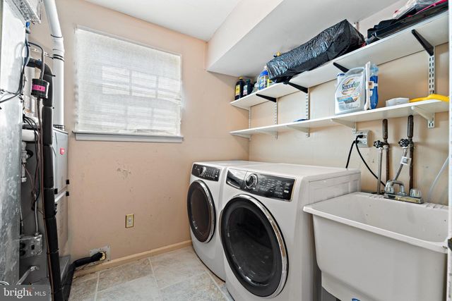 59 DUNHILL DR, Voorhees, NJ 08043