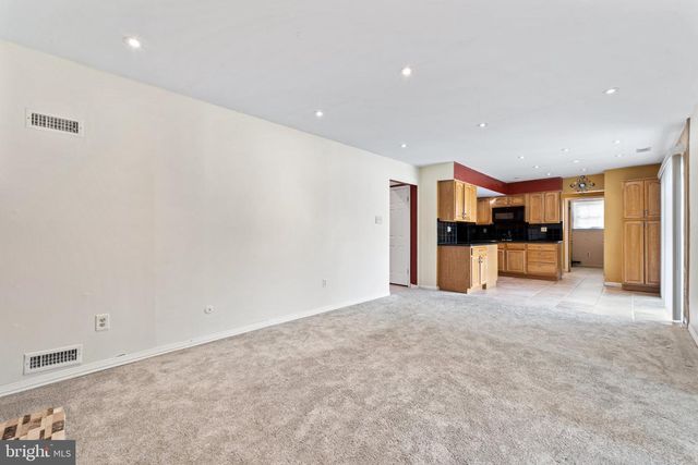59 DUNHILL DR, Voorhees, NJ 08043