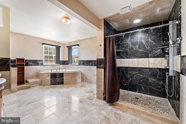 59 DUNHILL DR, Voorhees, NJ 08043
