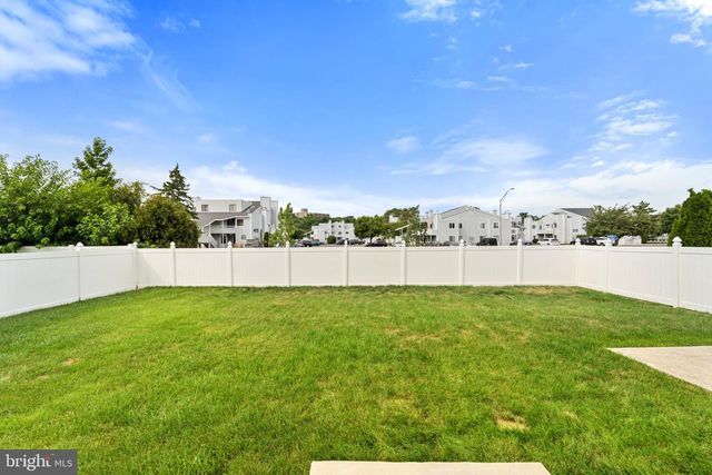 59 DUNHILL DR, Voorhees, NJ 08043