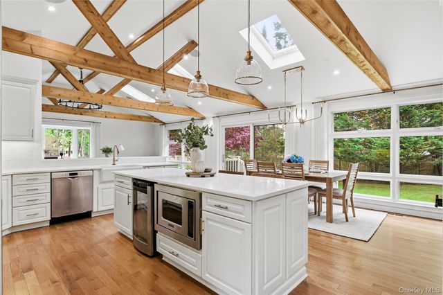 1545 Indian Neck Lane, Peconic, NY 11958