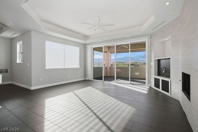 9224 Tesoras Drive 301, Las Vegas, NV 89144