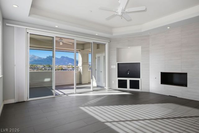 9224 Tesoras Drive 301, Las Vegas, NV 89144