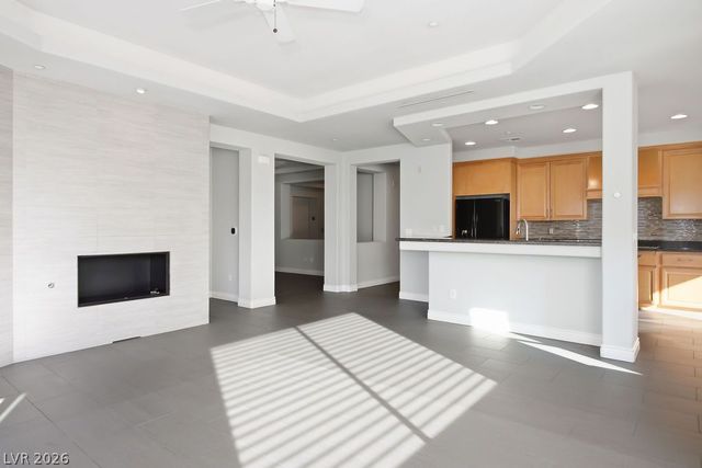 9224 Tesoras Drive 301, Las Vegas, NV 89144