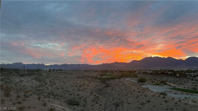 9224 Tesoras Drive 301, Las Vegas, NV 89144