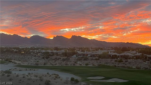 9224 Tesoras Drive 301, Las Vegas, NV 89144