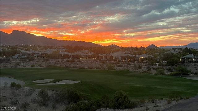 9224 Tesoras Drive 301, Las Vegas, NV 89144
