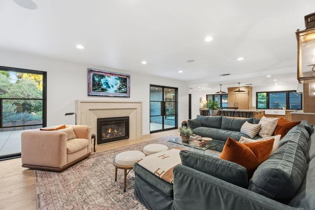 5708 N Pleasant Avenue, Fresno, CA 93711