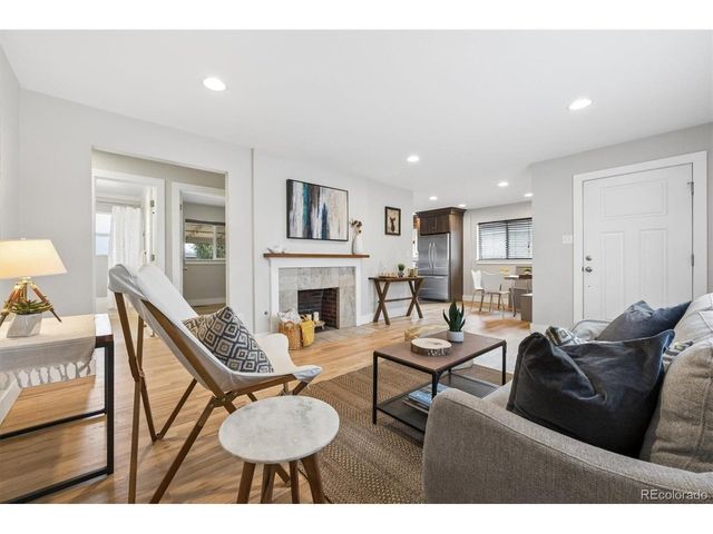 2634 Ivanhoe St, Denver, CO 80207