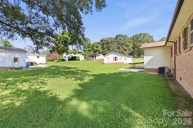 558 Snuggs Street, Albemarle, NC 28001