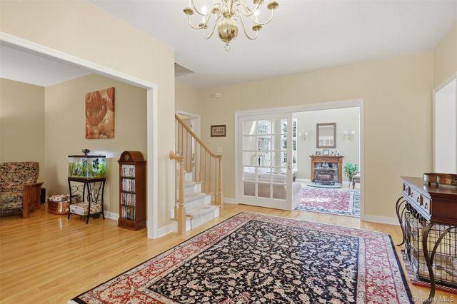 28 Enright Lane, Montgomery, NY 12549