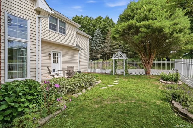 28 Enright Lane, Montgomery, NY 12549