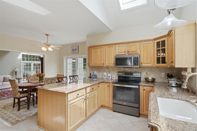 28 Enright Lane, Montgomery, NY 12549
