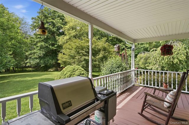 28 Enright Lane, Montgomery, NY 12549