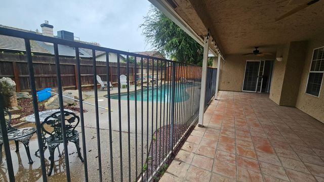 3299 W Stuart Avenue, Fresno, CA 93711