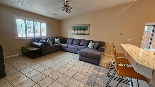 3299 W Stuart Avenue, Fresno, CA 93711