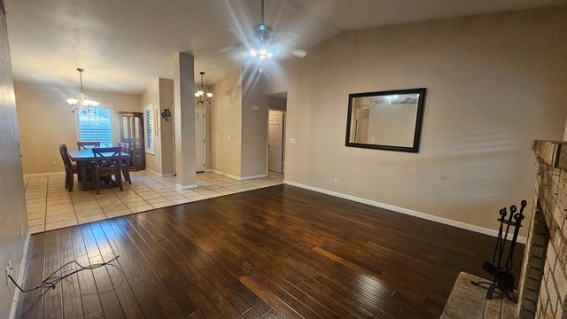 3299 W Stuart Avenue, Fresno, CA 93711