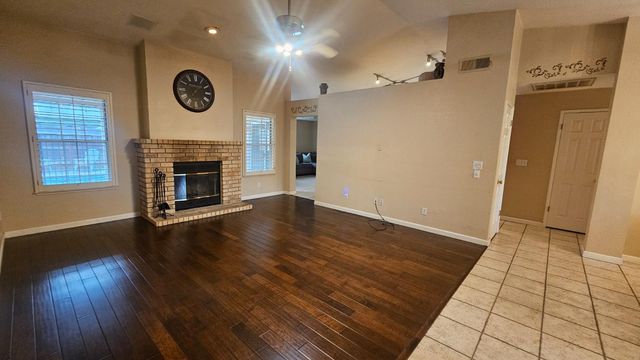 3299 W Stuart Avenue, Fresno, CA 93711