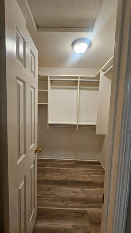 3299 W Stuart Avenue, Fresno, CA 93711