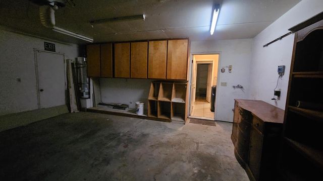 3299 W Stuart Avenue, Fresno, CA 93711