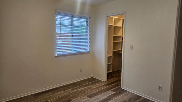 3299 W Stuart Avenue, Fresno, CA 93711