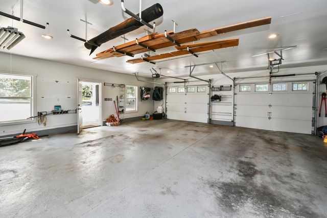 1635 E Walnut Street, Springfield, MO 65802