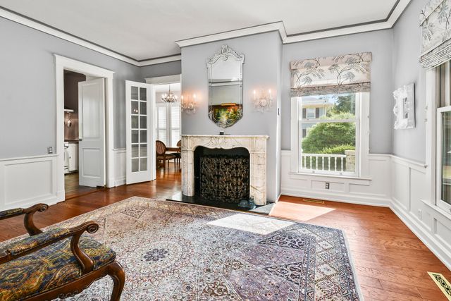 1635 E Walnut Street, Springfield, MO 65802