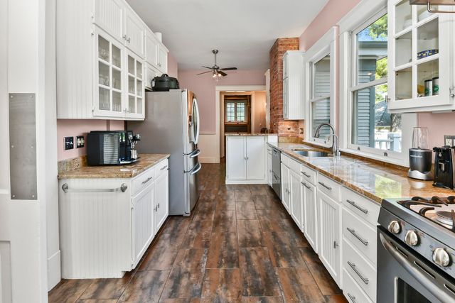 1635 E Walnut Street, Springfield, MO 65802