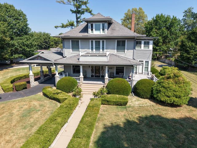 1635 E Walnut Street, Springfield, MO 65802