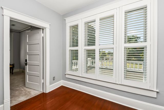 1635 E Walnut Street, Springfield, MO 65802