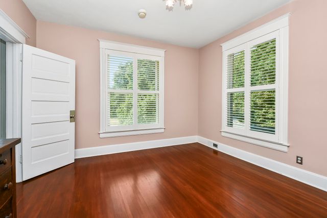 1635 E Walnut Street, Springfield, MO 65802