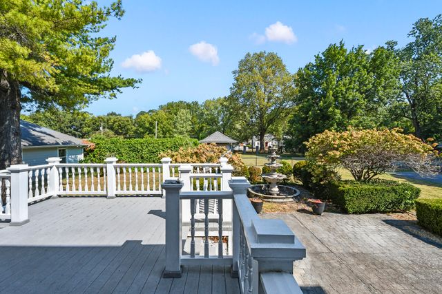1635 E Walnut Street, Springfield, MO 65802